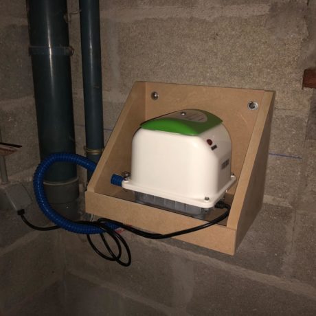 TP FAUCOGNEY Mise aux normes assainissement d’une habitation avec la pose d’une micro station et son compresseur d’air déporté